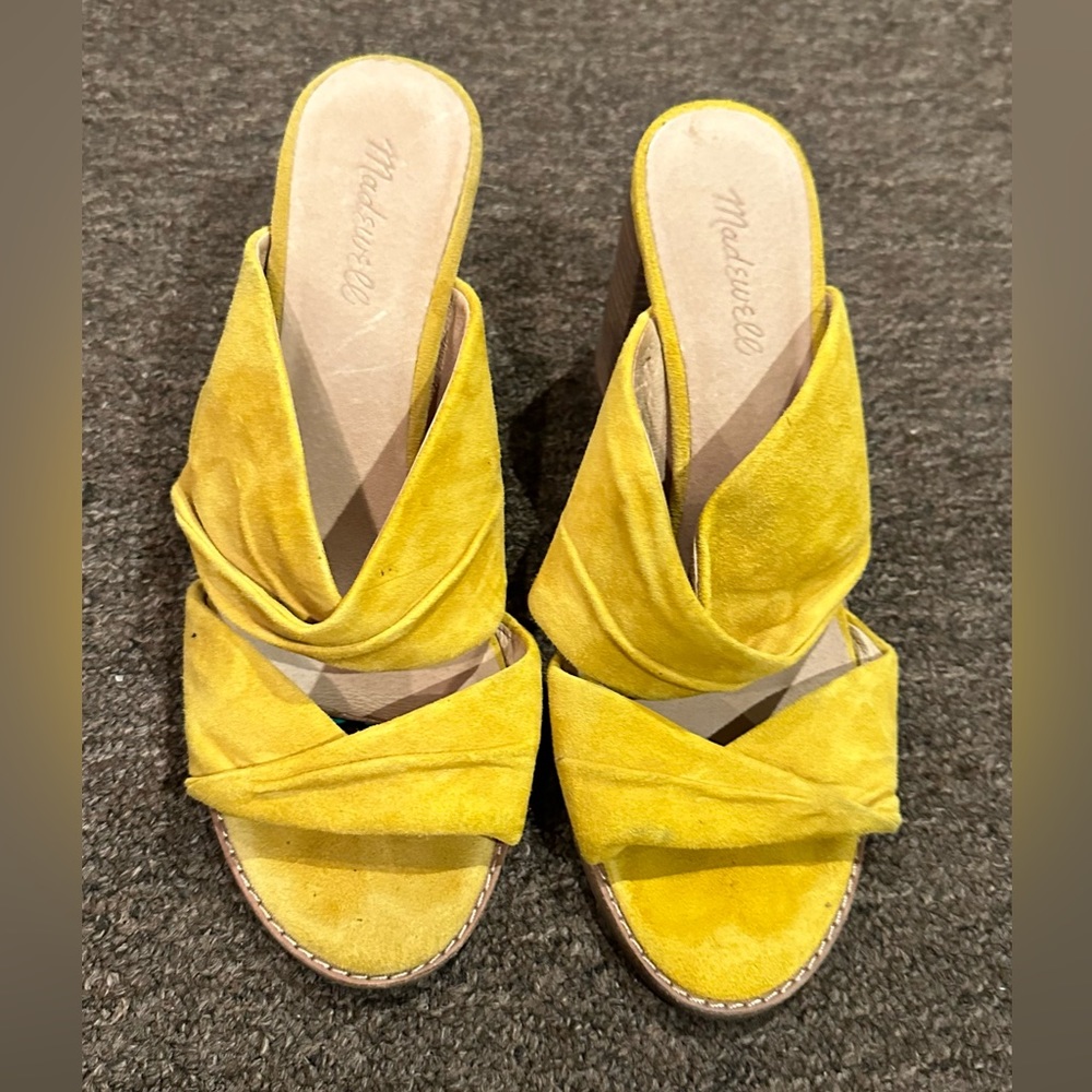 EUC Women’s Madewell Crisscross Sandal mustard yellow 10 slip on shoe sandal